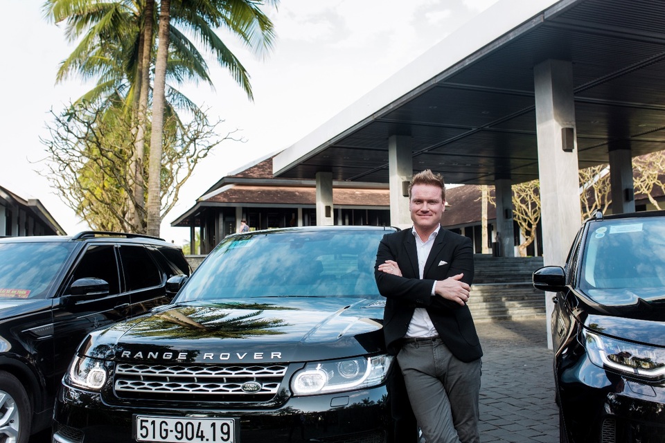 Land Rover Việt Nam bàn giao đội xe cao cấp cho Four Seasons The Nam Hai - 2 Land Rover Việt Nam bàn giao đội xe cao cấp cho Four Seasons The Nam Hai - 2