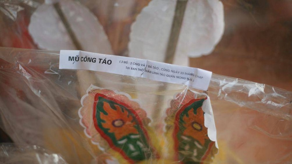 Làng nghề vàng mã hối hả trước Tết ông Công ông Táo - 10 Làng nghề vàng mã hối hả trước Tết ông Công ông Táo - 10