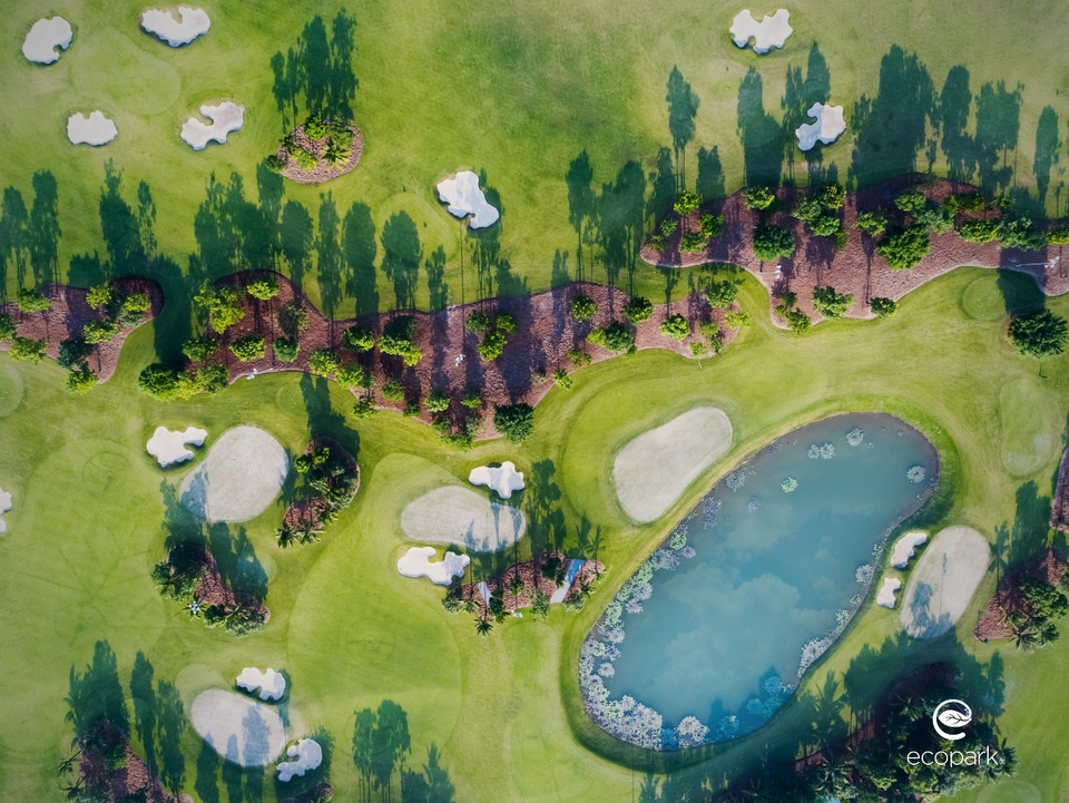 Nhà đầu tư săn tìm bất động sản gần sân golf  - 2