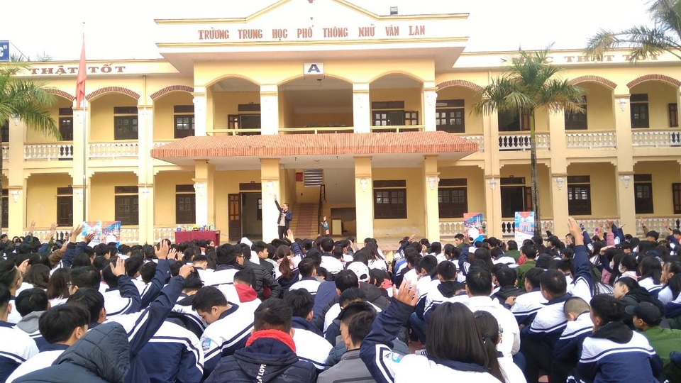 Khơi dậy cảm hứng học tập - Chương trình dạy ngoại ngữ miễn phí do AVT Education tổ chức - 1 Khơi dậy cảm hứng học tập - Chương trình dạy ngoại ngữ miễn phí do AVT Education tổ chức - 1