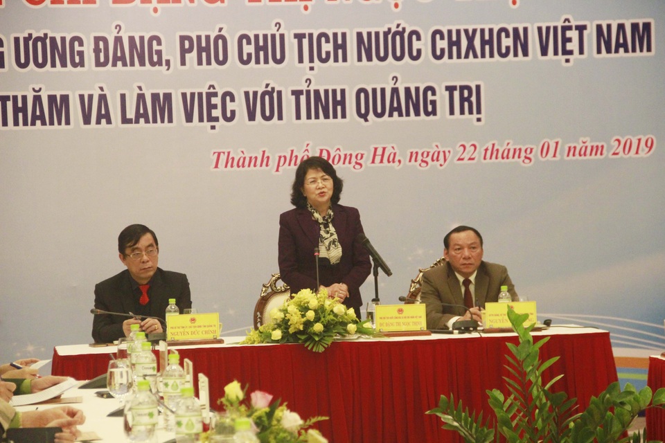 Phó Chủ tịch nước trao quà Tết cho người dân vùng biên giới Quảng Trị - 10 Phó Chủ tịch nước trao quà Tết cho người dân vùng biên giới Quảng Trị - 10