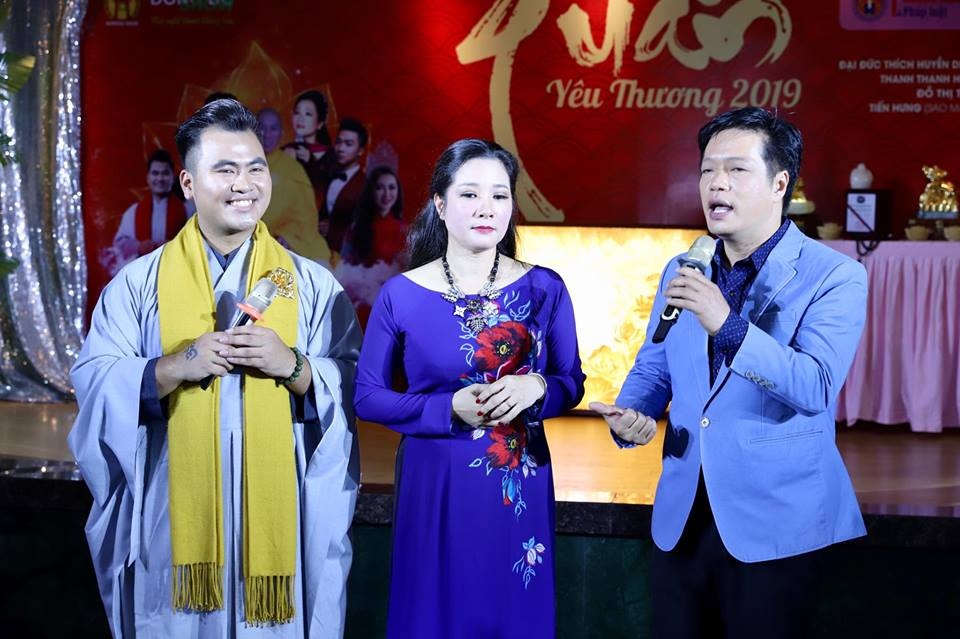 Sự kết hợp hoàn hảo giữa MC Chiến Thắng và MC cư sĩ Tịnh Khoa - 1 Sự kết hợp hoàn hảo giữa MC Chiến Thắng và MC cư sĩ Tịnh Khoa - 1