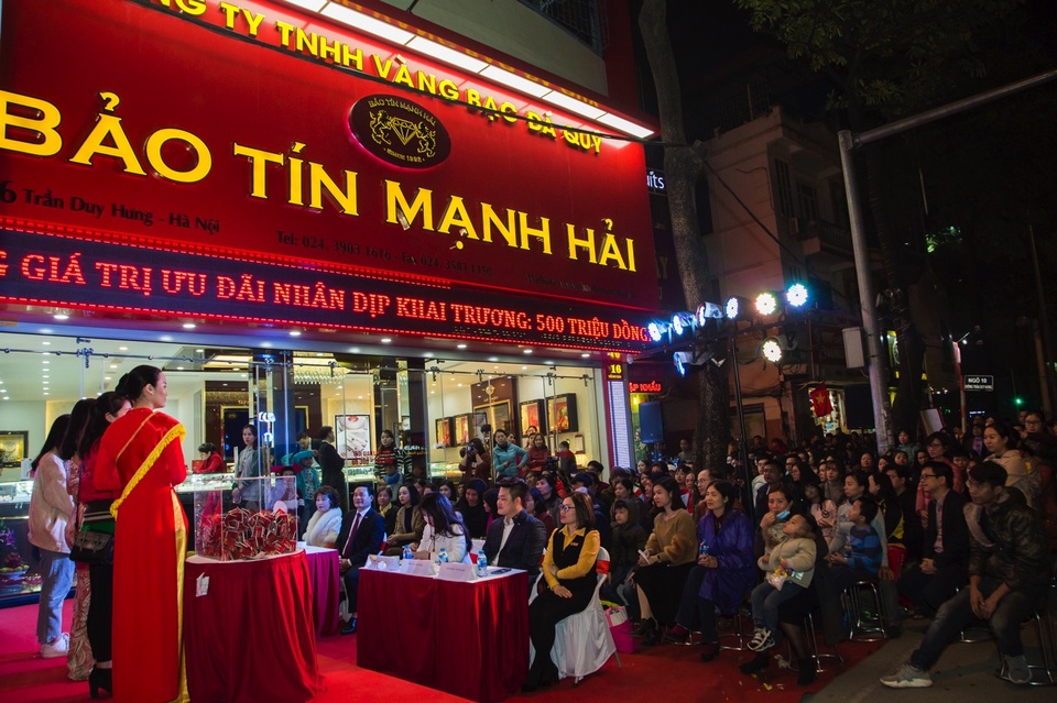 Bảo Tín Mạnh Hải công bố kết quả chương trình bốc thăm: “Khai trương vàng, rộn ràng quà tặng” - 1 Bảo Tín Mạnh Hải công bố kết quả chương trình bốc thăm: “Khai trương vàng, rộn ràng quà tặng” - 1