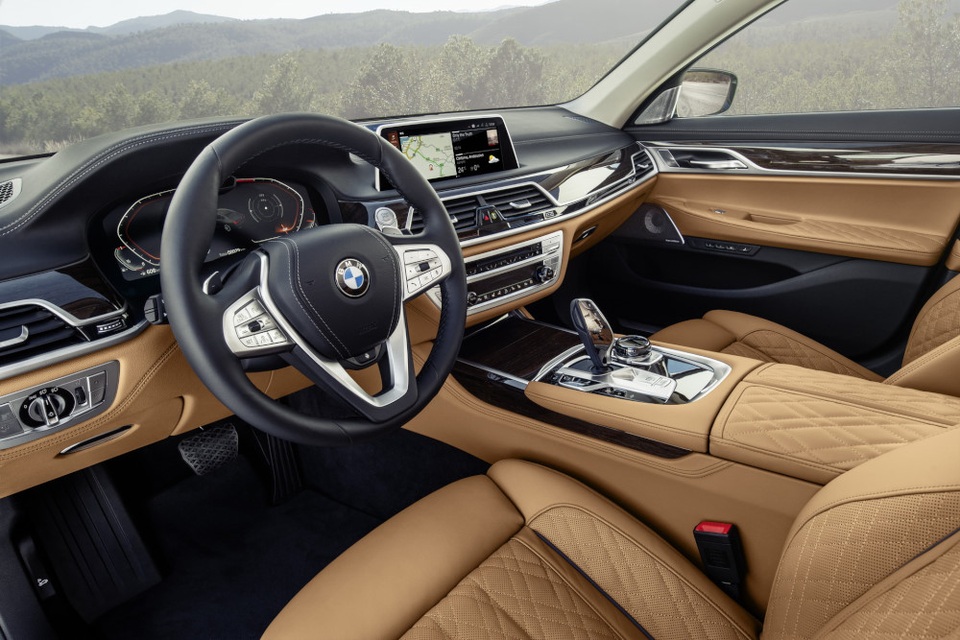 BMW 7-Series có những thay đổi gì đáng chú ý? - 12 BMW 7-Series có những thay đổi gì đáng chú ý? - 12