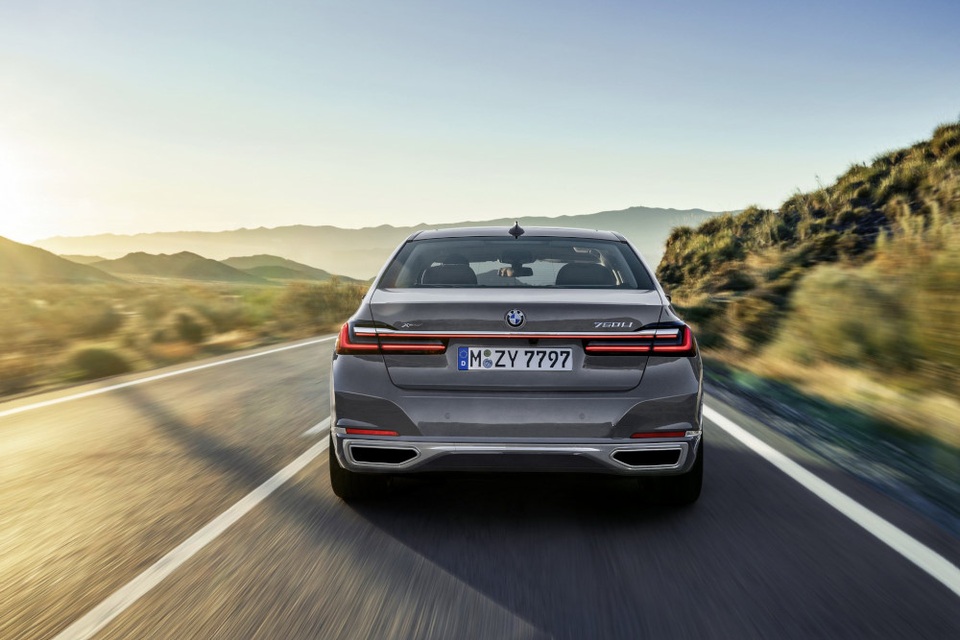 BMW 7-Series có những thay đổi gì đáng chú ý? - 3 BMW 7-Series có những thay đổi gì đáng chú ý? - 3