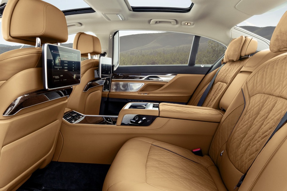 BMW 7-Series có những thay đổi gì đáng chú ý? - 15 BMW 7-Series có những thay đổi gì đáng chú ý? - 15