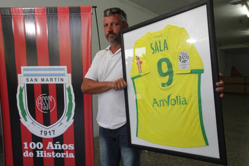 C.Ronaldo bất ngờ bị chỉ trích vì… thiếu tinh tế - 2