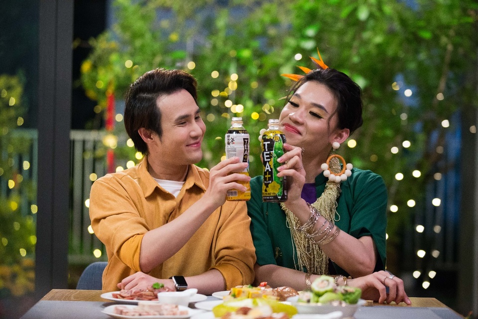 “Ăn hay không ăn”, một trong những câu bùa chú có sức công phá khủng Tết này - 6 “Ăn hay không ăn”, một trong những câu bùa chú có sức công phá khủng Tết này - 6