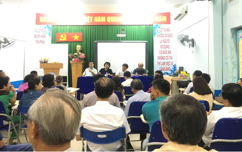 Chung cư nghiêng dọa sập bất thình lình, yêu cầu di dân khẩn cấp - 2 Chung cư nghiêng dọa sập bất thình lình, yêu cầu di dân khẩn cấp - 2