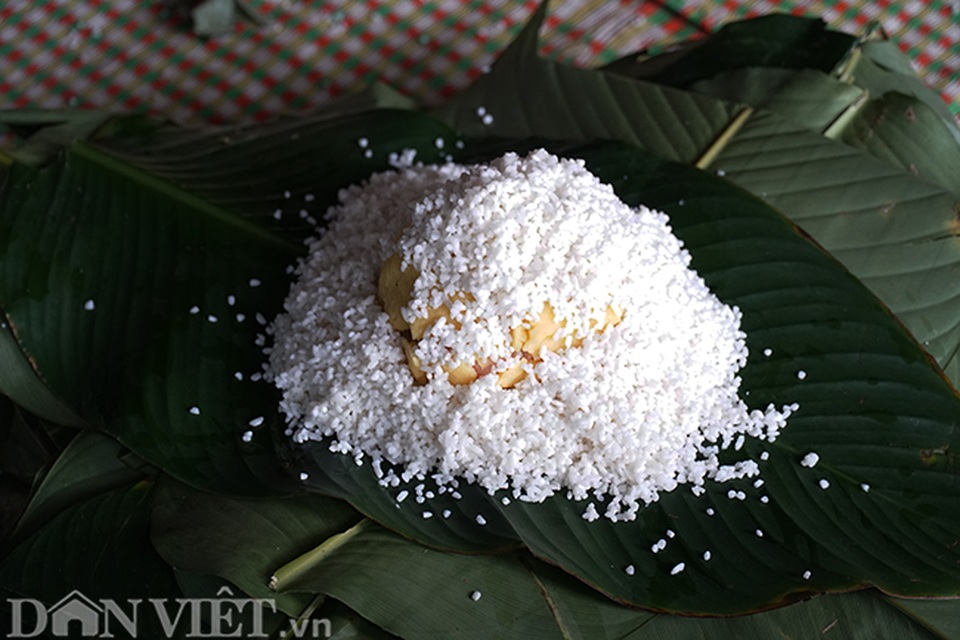 Làng gói bánh chưng lớn nhất Hà Nội tất bật vào vụ Tết - 4 Làng gói bánh chưng lớn nhất Hà Nội tất bật vào vụ Tết - 4