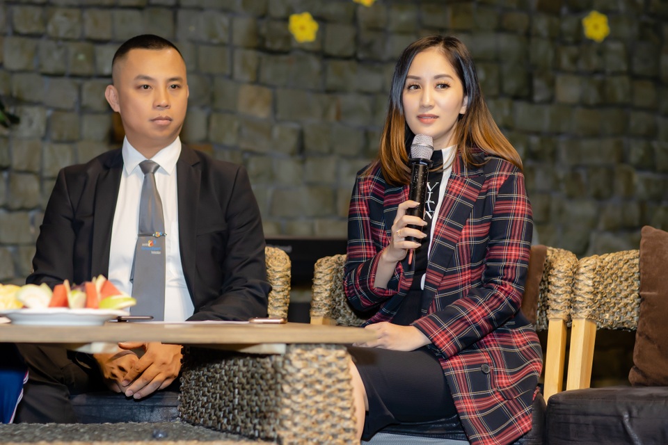 chi anh.jpg chi anh.jpg