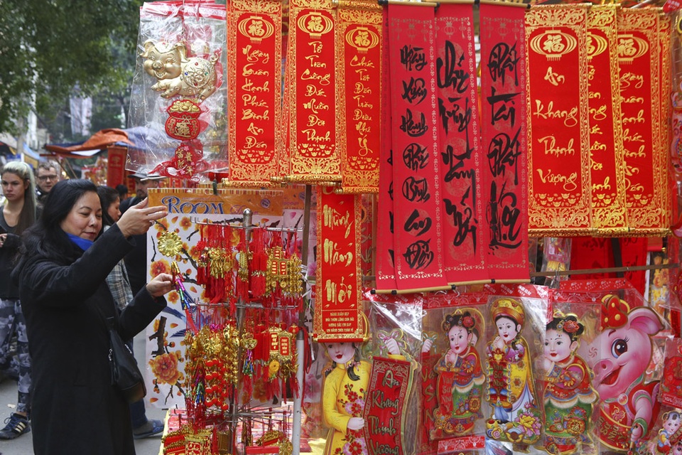 Chợ hoa phố cổ Hà Nội nhộn nhịp đón Tết - 3 Chợ hoa phố cổ Hà Nội nhộn nhịp đón Tết - 3