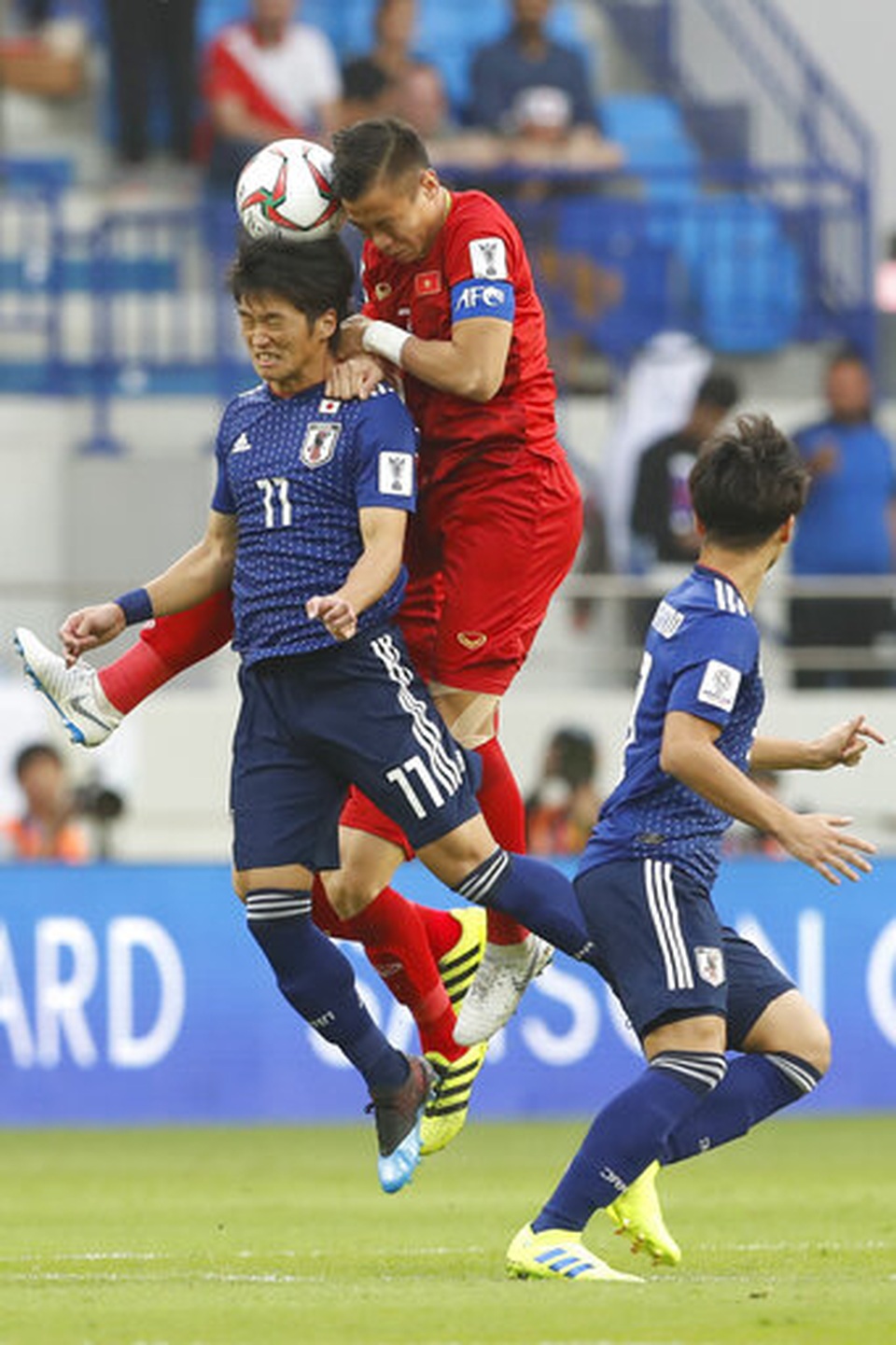 Việt Nam 0-1 Nhật Bản: Thua trong thế ngẩng cao đầu - 10 Việt Nam 0-1 Nhật Bản: Thua trong thế ngẩng cao đầu - 10