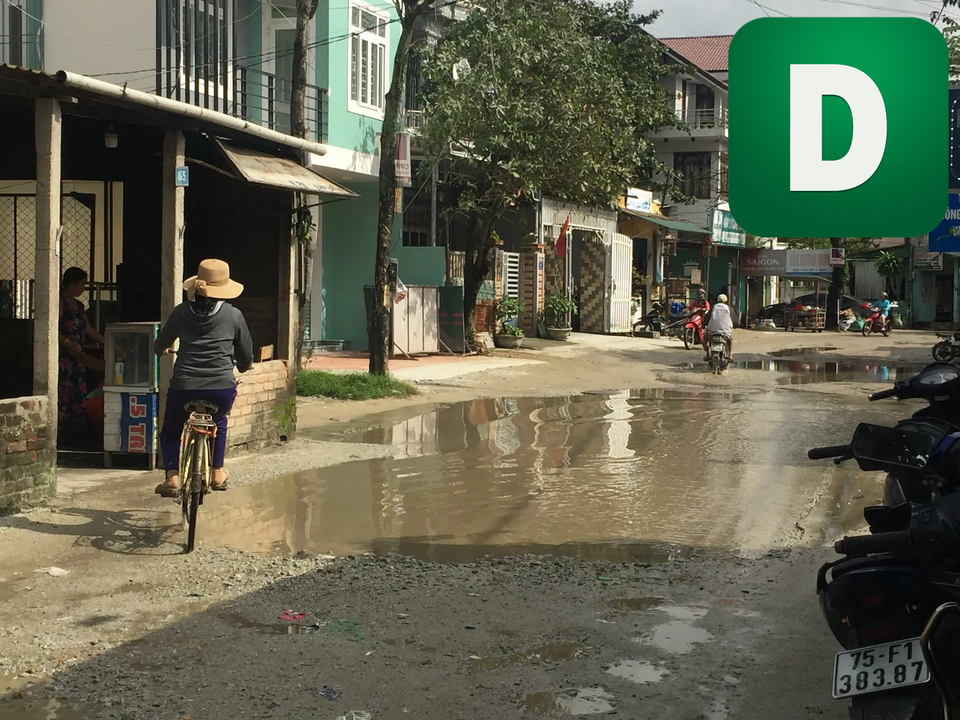 Sát Tết, người dân Huế ngán ngẩm nhìn những con đường nát bét - 17 Sát Tết, người dân Huế ngán ngẩm nhìn những con đường nát bét - 17