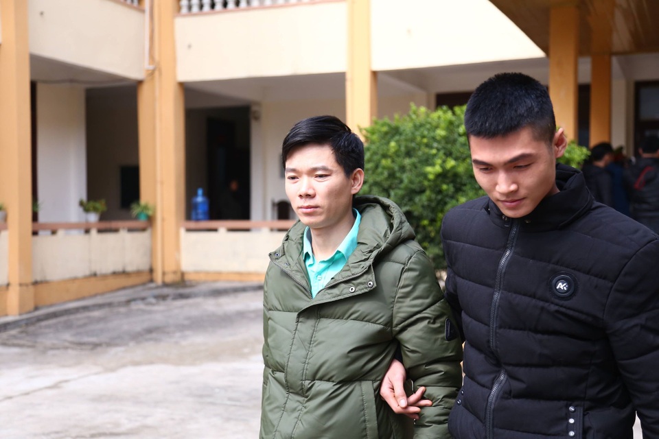 Lý do tội danh truy tố bác sĩ Hoàng Công Lương nhiều lần thay đổi - 1 Lý do tội danh truy tố bác sĩ Hoàng Công Lương nhiều lần thay đổi - 1