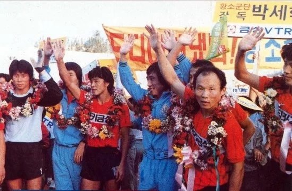 mrpark2.jpg mrpark2.jpg