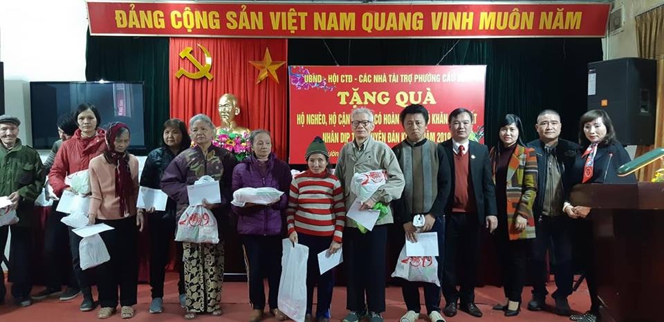 tang qua 3.jpg tang qua 3.jpg