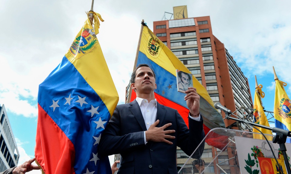 Tự nhận tổng thống lâm thời, chính trị gia 35 tuổi “dậy sóng” chính trường Venezuela - 1 Tự nhận tổng thống lâm thời, chính trị gia 35 tuổi “dậy sóng” chính trường Venezuela - 1
