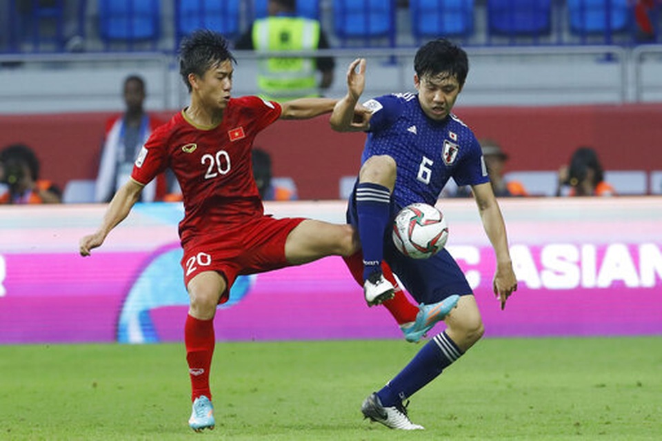 Việt Nam 0-1 Nhật Bản: Thua trong thế ngẩng cao đầu - 2 Việt Nam 0-1 Nhật Bản: Thua trong thế ngẩng cao đầu - 2