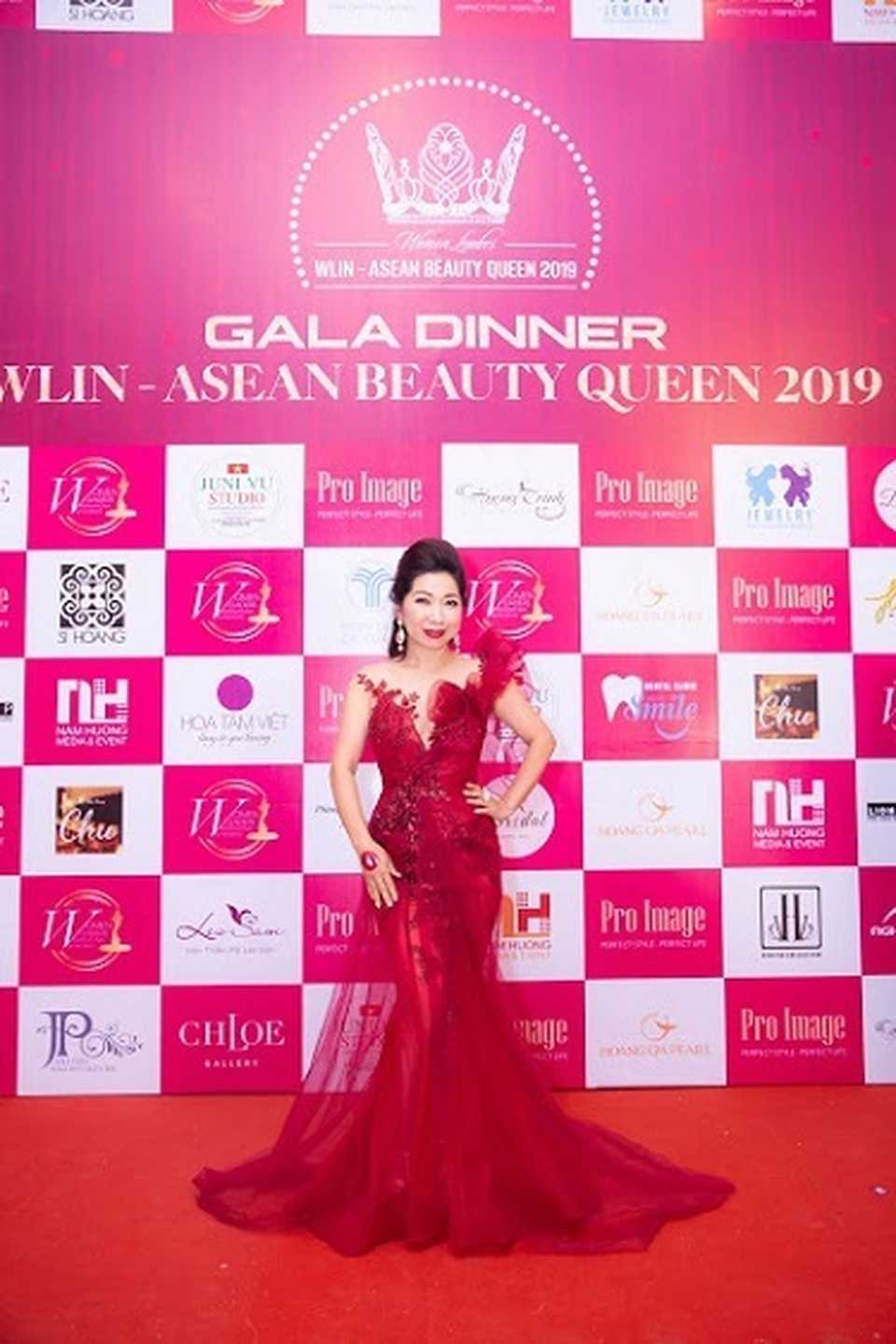 Tặng phẩm đặc biệt của Ngọc trai Hoàng Gia trong đêm vinh danh Quyền Năng Phái Đẹp Asean 2019 - 3 Tặng phẩm đặc biệt của Ngọc trai Hoàng Gia trong đêm vinh danh Quyền Năng Phái Đẹp Asean 2019 - 3