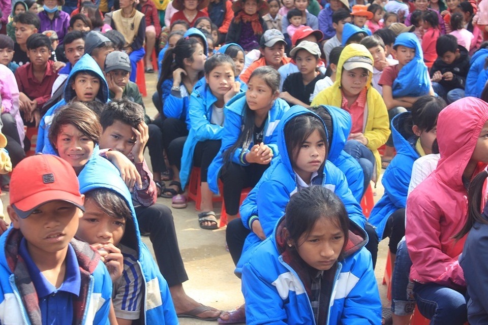 Bộ đội biên phòng mang xuân ấm về với học sinh và đồng bào vùng biên - 1 Bộ đội biên phòng mang xuân ấm về với học sinh và đồng bào vùng biên - 1