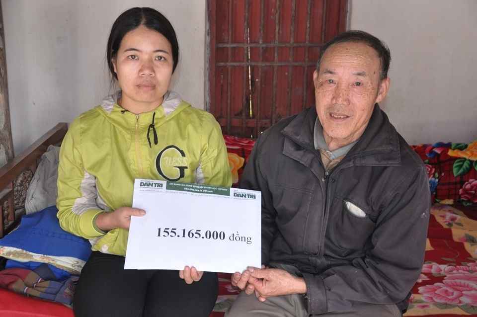 Bạn đọc giúp gia đình em Bùi Thị Huệ hơn 155 triệu đồng - 2 Bạn đọc giúp gia đình em Bùi Thị Huệ hơn 155 triệu đồng - 2