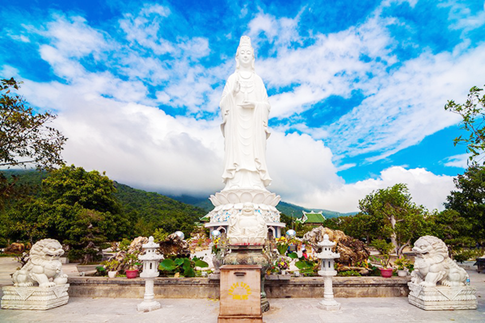Những điểm du lịch tâm linh nên ghé ngày đầu Xuân - 5 Những điểm du lịch tâm linh nên ghé ngày đầu Xuân - 5