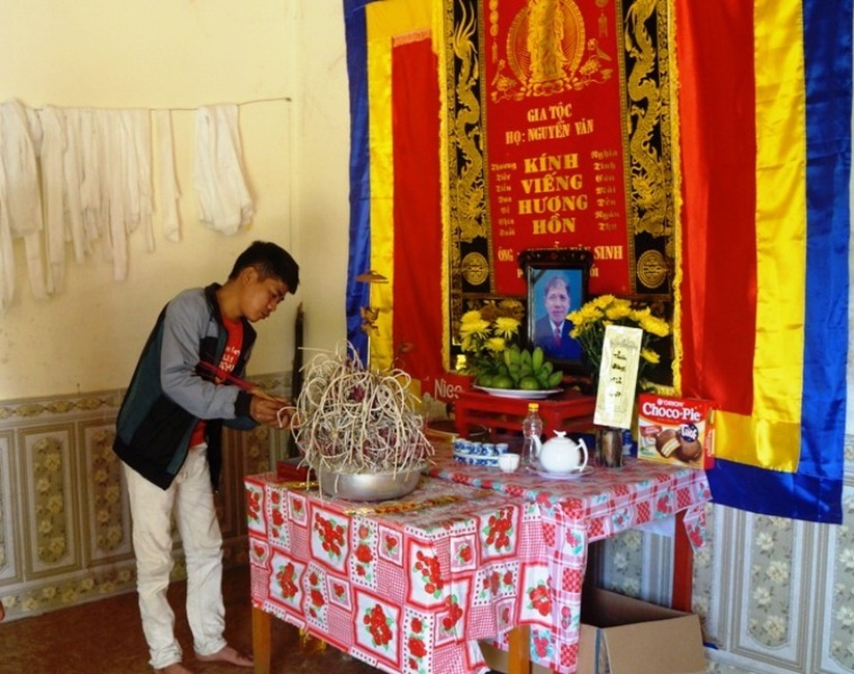 Thông tin bất ngờ vụ gia đình “tố” lái xe tông chết người rồi tự ý chôn xác nạn nhân! - 4 Thông tin bất ngờ vụ gia đình “tố” lái xe tông chết người rồi tự ý chôn xác nạn nhân! - 4