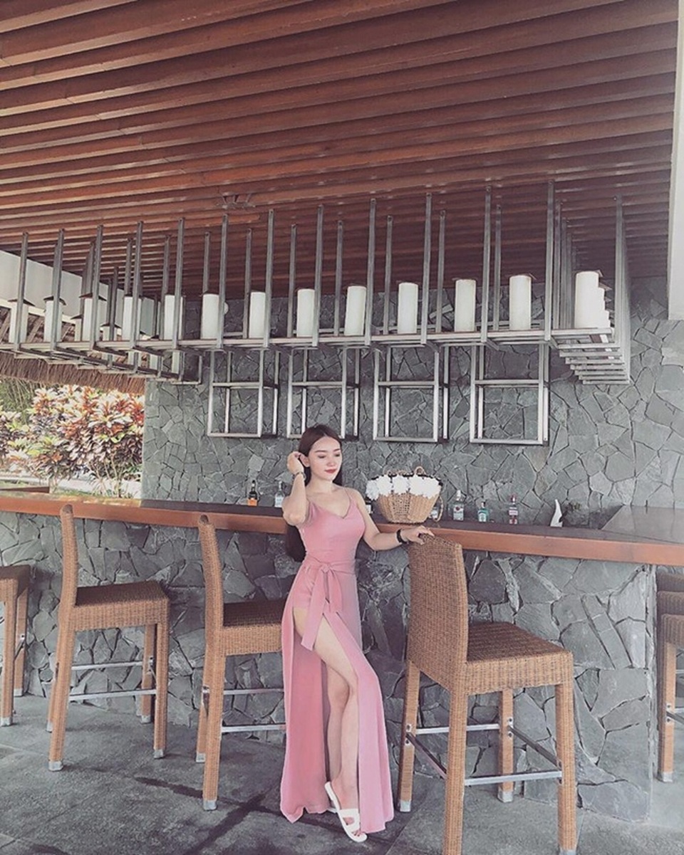 Cuộc sống sang chảnh, toàn hàng hiệu của 3 bóng hồng phía sau Duy Mạnh, Văn Thanh, Trọng Đại - 5..jpg Cuộc sống sang chảnh, toàn hàng hiệu của 3 bóng hồng phía sau Duy Mạnh, Văn Thanh, Trọng Đại - 5..jpg