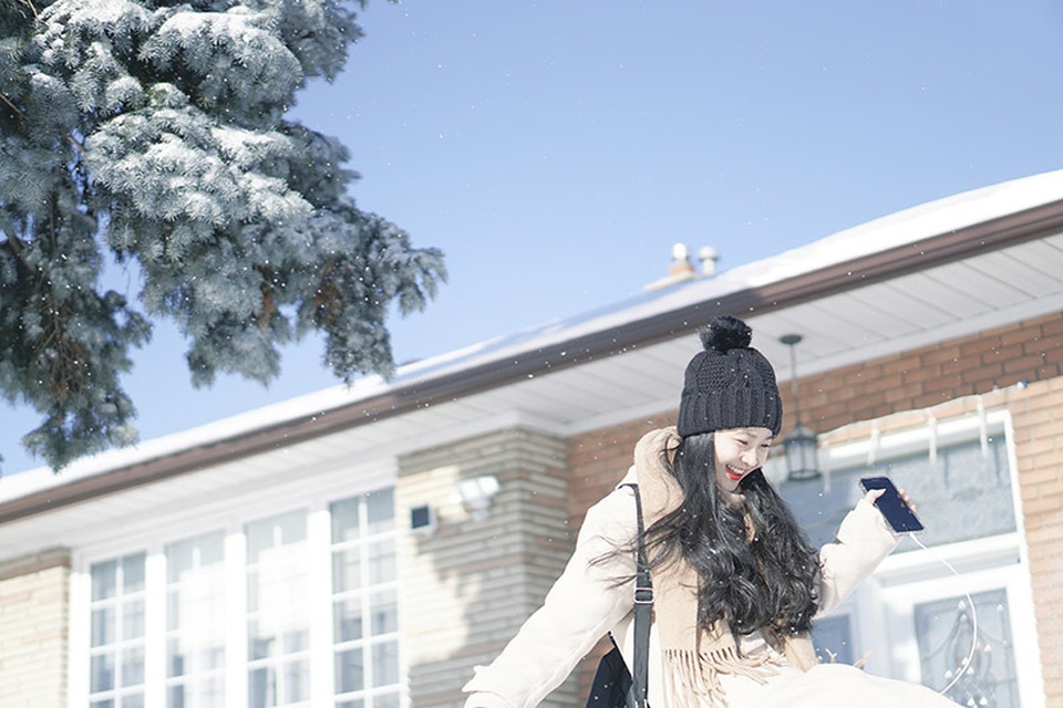 “Hot girl bánh mướt” xứ Nghệ khoe sắc giữa trời tuyết Canada - 3 “Hot girl bánh mướt” xứ Nghệ khoe sắc giữa trời tuyết Canada - 3