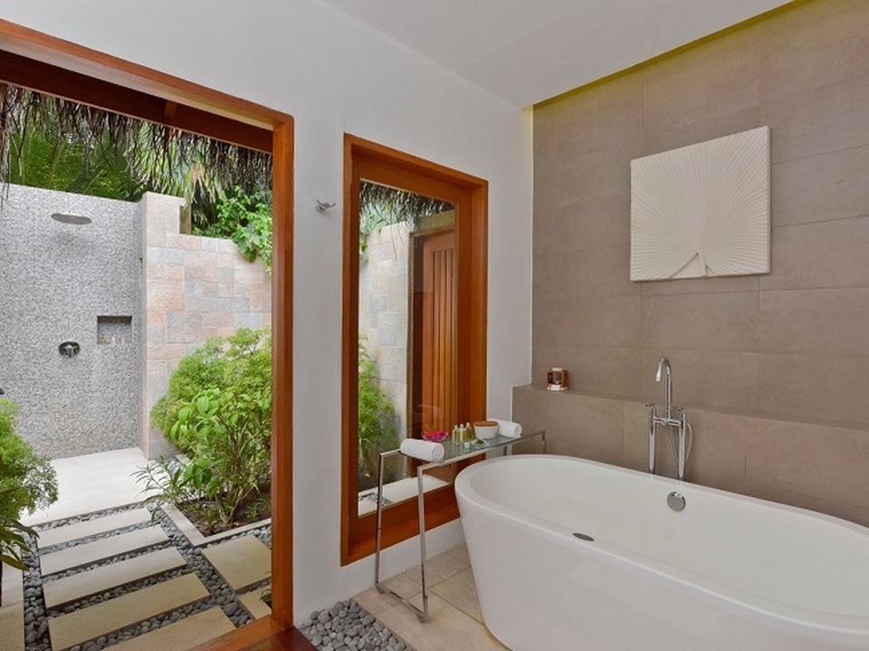 Khu nghỉ dưỡng giữa biển giá 57 triệu/đêm có gì hay mà giới siêu giàu đổ xô tới? - 7 Khu nghỉ dưỡng giữa biển giá 57 triệu/đêm có gì hay mà giới siêu giàu đổ xô tới? - 7