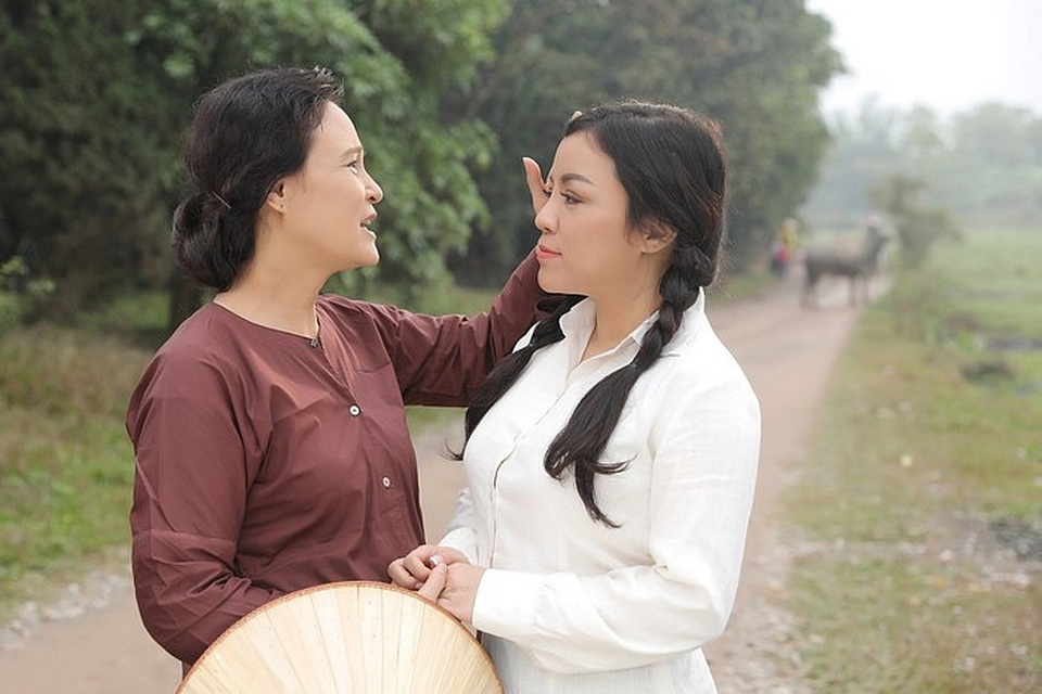 Nghệ sĩ đua nhau “lên rừng, xuống biển” quay MV Tết - 4 Nghệ sĩ đua nhau “lên rừng, xuống biển” quay MV Tết - 4