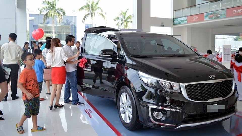 Sát tết bất ngờ lo ế: Đại lý bán tháo, ô tô đồng loạt giảm giá - 2..png Sát tết bất ngờ lo ế: Đại lý bán tháo, ô tô đồng loạt giảm giá - 2..png