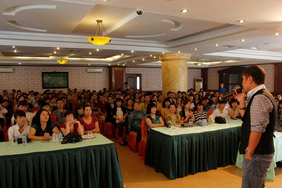 28. Leslie Do trong cac buoi dao tao (2).JPG 28. Leslie Do trong cac buoi dao tao (2).JPG