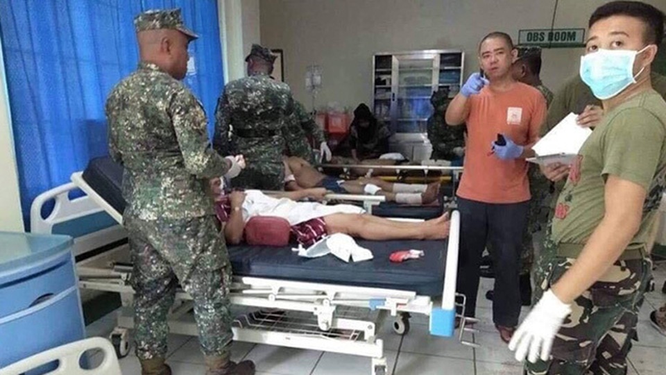 Đánh bom kép tại Philippines, ít nhất 21 người chết, 71 người bị thương - 2 Đánh bom kép tại Philippines, ít nhất 21 người chết, 71 người bị thương - 2