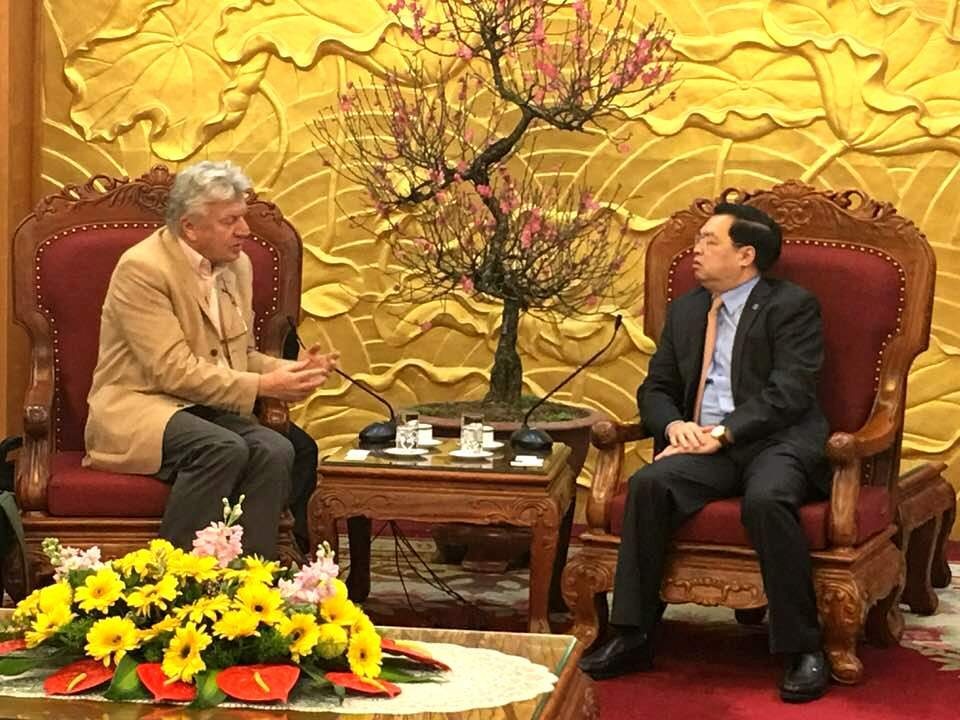 Báo chí có vai trò rất quan trọng trong thế giới phẳng - 1 Báo chí có vai trò rất quan trọng trong thế giới phẳng - 1