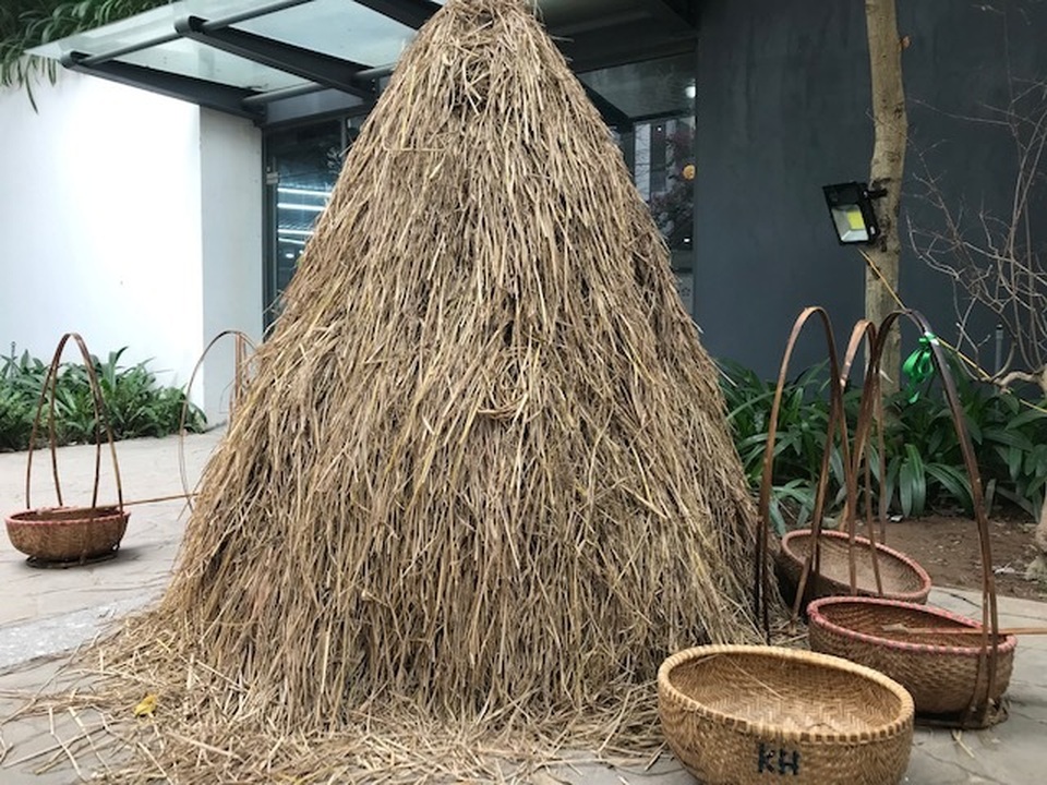 Hà Nội: Học sinh trải nghiệm cái Tết thời mậu dịch - 3 Hà Nội: Học sinh trải nghiệm cái Tết thời mậu dịch - 3