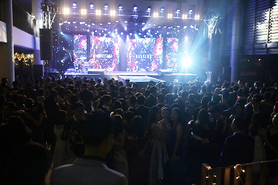 prom_ams_(11).jpg prom_ams_(11).jpg