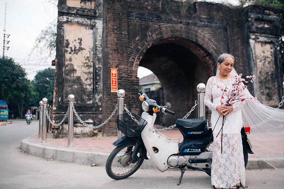 xuyt-xoa-chuyen-65-nam-mot-tinh-yeu-8.jpg xuyt-xoa-chuyen-65-nam-mot-tinh-yeu-8.jpg