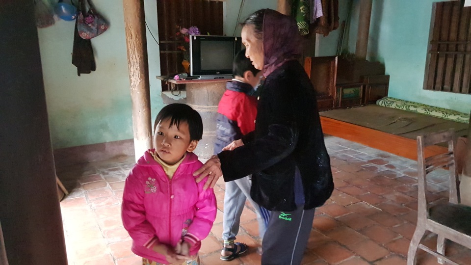 Bạn đọc giúp đỡ mẹ con chị Trần Thị Ngọc hơn 60 triệu đồng  - 3 Bạn đọc giúp đỡ mẹ con chị Trần Thị Ngọc hơn 60 triệu đồng  - 3