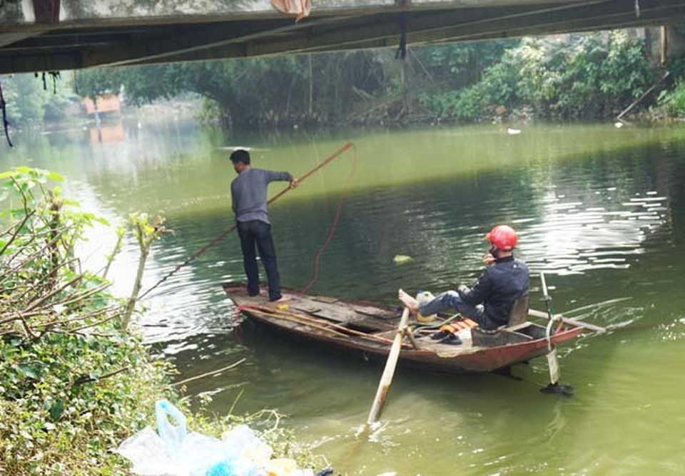 Nghịch cảnh người thả cá, người chờ sẵn... chích điện vợt cá! - 8 Nghịch cảnh người thả cá, người chờ sẵn... chích điện vợt cá! - 8