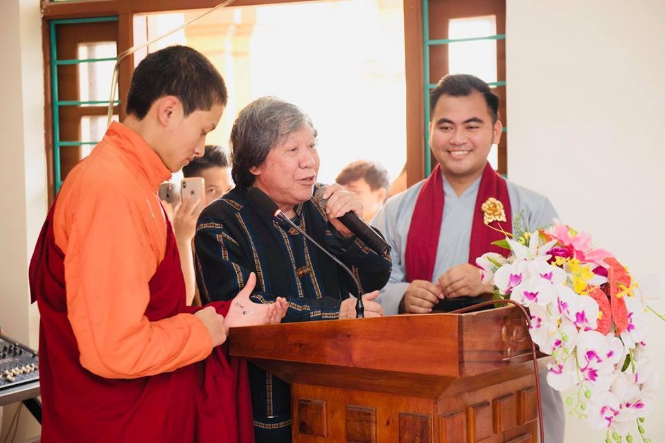 MC Cư sĩ Tịnh Khoa cùng Giáo sư sử học Lê Văn Lan thăm gia đình nghèo ở Hà Nam - 2 MC Cư sĩ Tịnh Khoa cùng Giáo sư sử học Lê Văn Lan thăm gia đình nghèo ở Hà Nam - 2