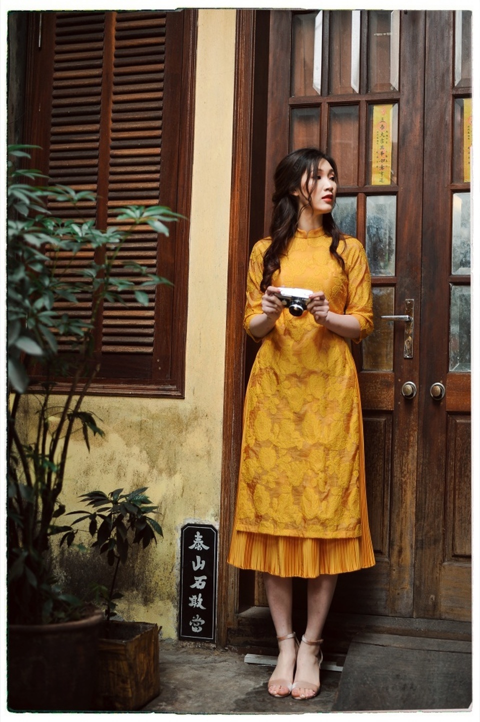 Phí Linh tiết lộ ngày Tết đặc biệt trong gia đình làm giò chả Ước Lễ nổi tiếng - 6 Phí Linh tiết lộ ngày Tết đặc biệt trong gia đình làm giò chả Ước Lễ nổi tiếng - 6