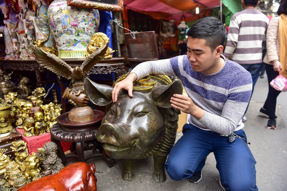 Lợn đồng trăm triệu được đại gia săn đón - 3 Lợn đồng trăm triệu được đại gia săn đón - 3