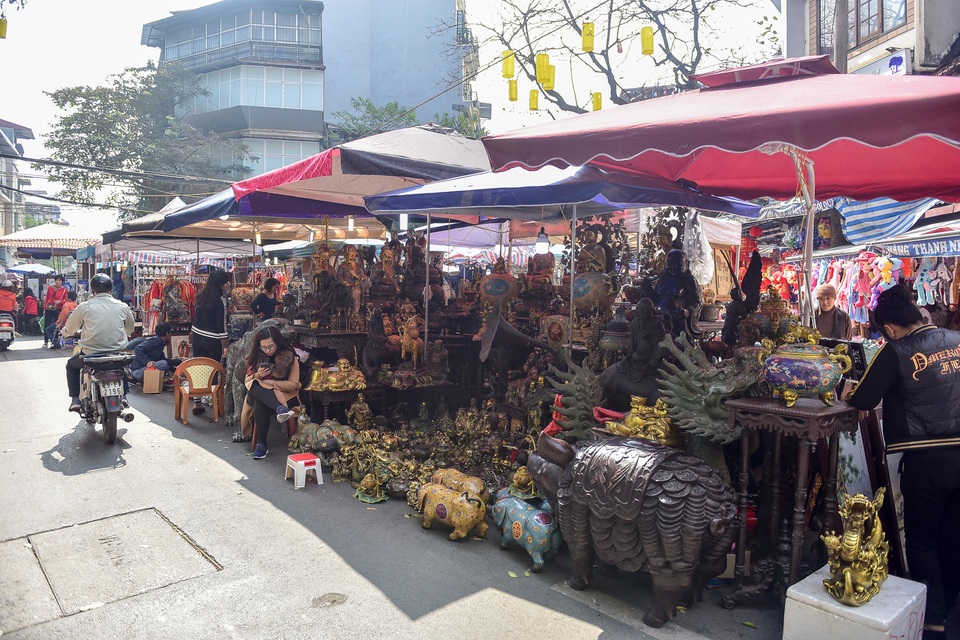 Lợn đồng trăm triệu được đại gia săn đón - 1 Lợn đồng trăm triệu được đại gia săn đón - 1