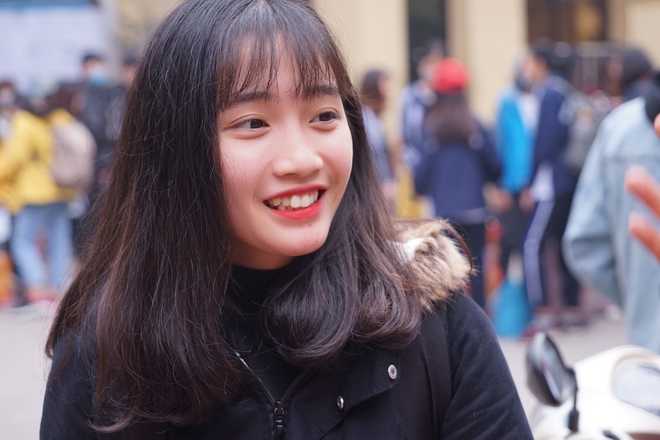 Gần 1000 sinh viên trên chuyến xe miễn phí về quê đón Tết - 3 Gần 1000 sinh viên trên chuyến xe miễn phí về quê đón Tết - 3