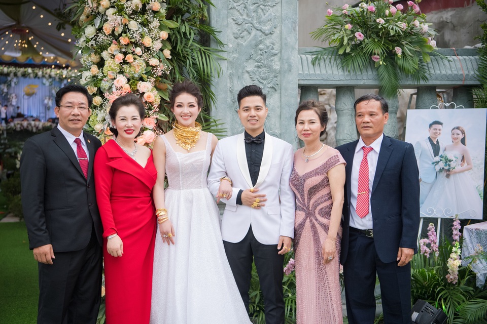 Tran Thu Huong 2386.jpg Tran Thu Huong 2386.jpg