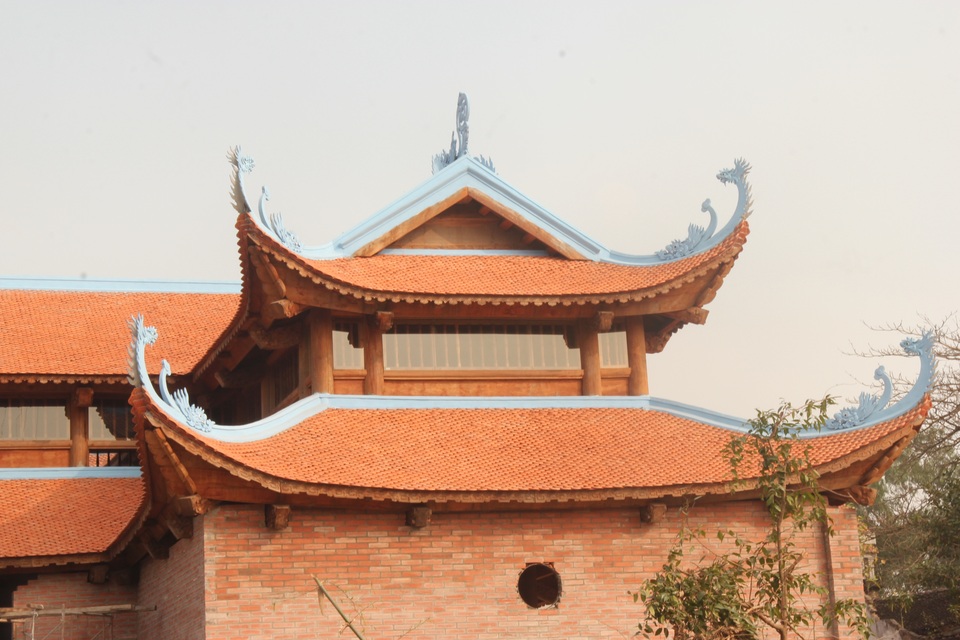 Ngôi chùa bề thế được xây dựng từ tiền bán... nhánh “cây sưa trăm tỷ” - 4 Ngôi chùa bề thế được xây dựng từ tiền bán... nhánh “cây sưa trăm tỷ” - 4