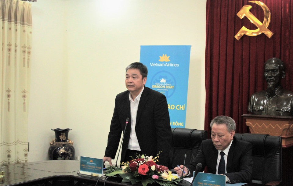 Đại diện Vietnam Airlines phát biểu tại sự kiện.JPG Đại diện Vietnam Airlines phát biểu tại sự kiện.JPG