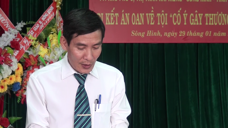 Xin lỗi thanh niên bị án oan khi bảo vệ cha - 1 Xin lỗi thanh niên bị án oan khi bảo vệ cha - 1